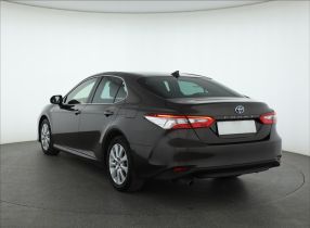 Toyota Camry - 2019