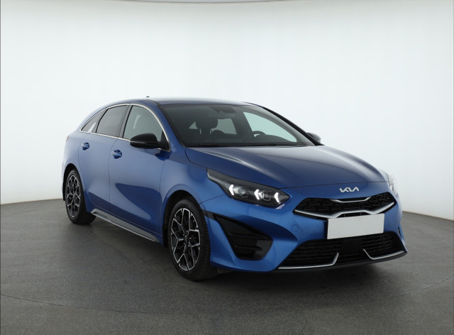 Kia ProCeed 2021