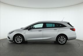 Opel Astra - 2021