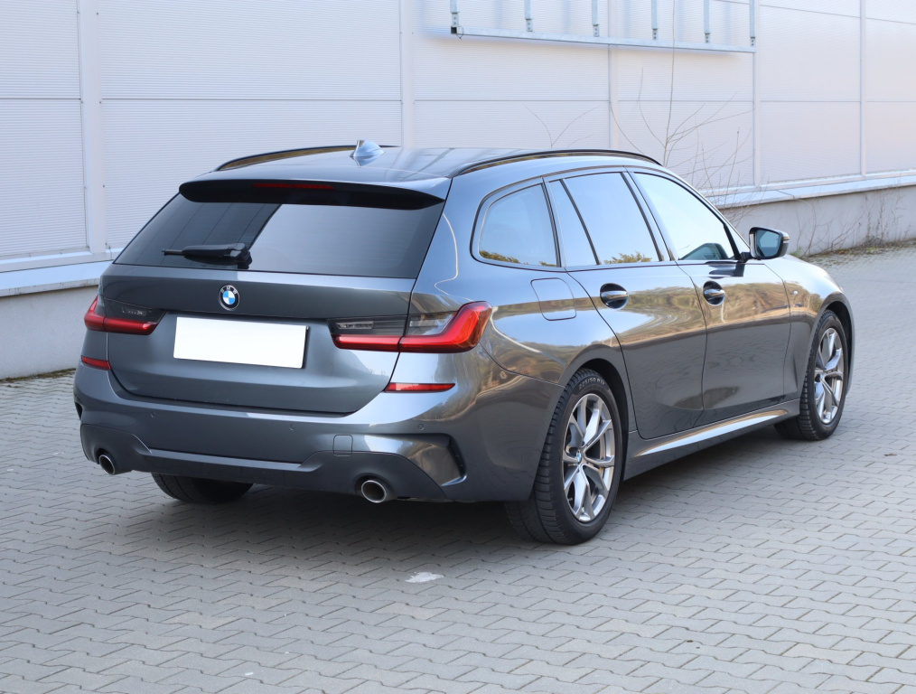 BMW 3