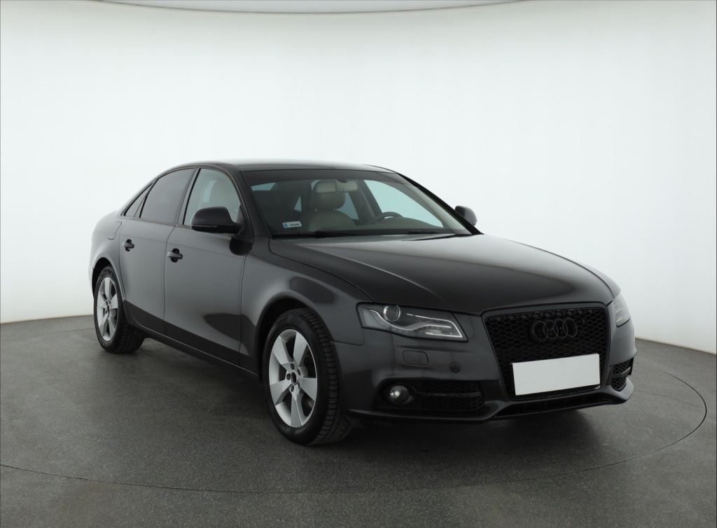 Audi A4 2008 2.0 TDI Attraction