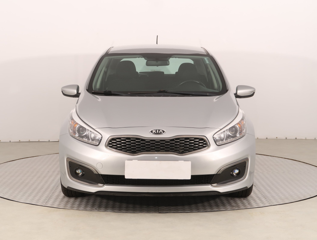 Kia Ceed 2018 1.4 CRDi 130815km ABS klimatyzacja manualna