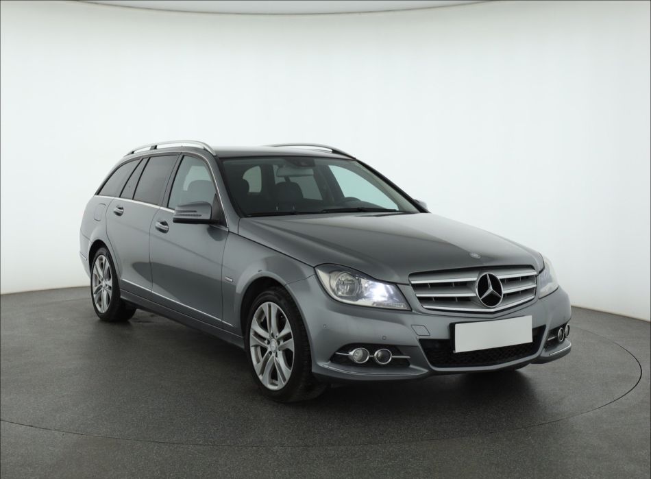 Mercedes-Benz C - 2012