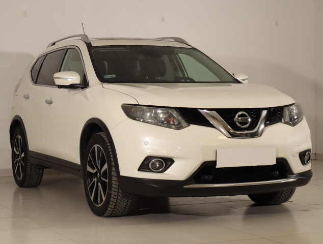 Nissan X-Trail 2015