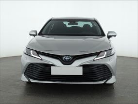 Toyota Camry - 2020