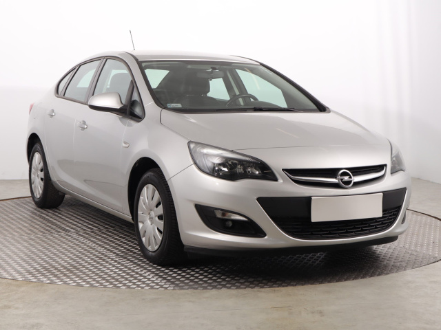 Opel Astra, 2018
