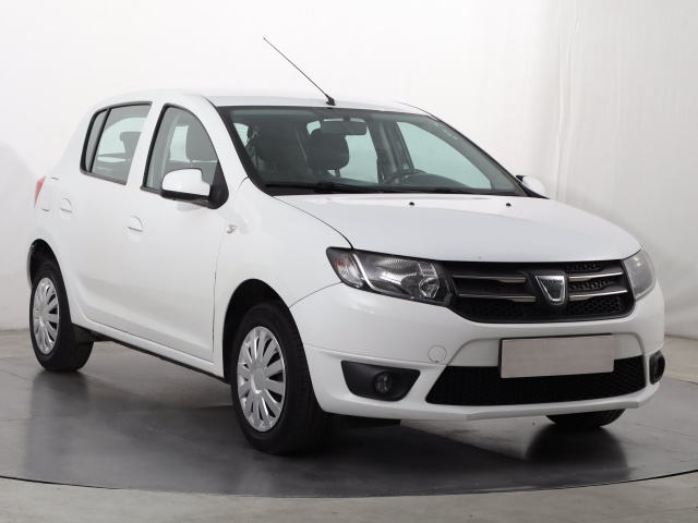 Dacia Sandero 2015