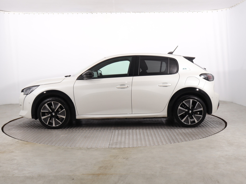 Peugeot e-208