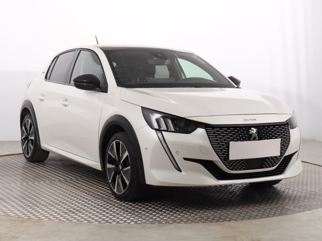 Peugeot e-208 2022