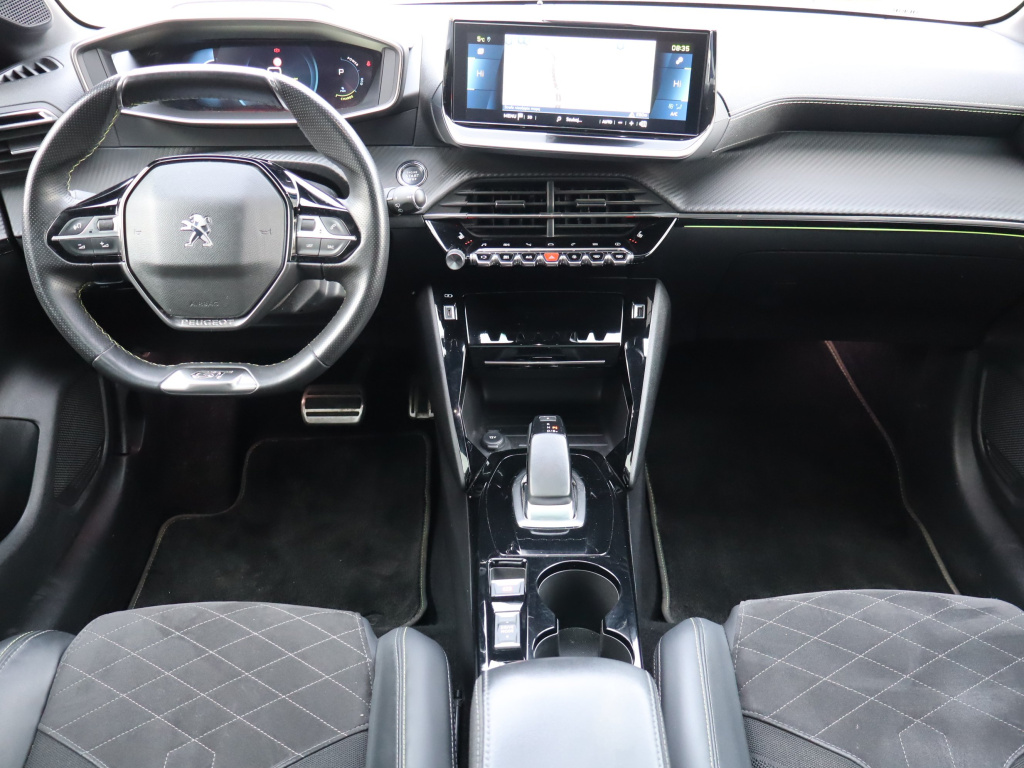 Peugeot e-208