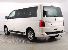 Volkswagen Multivan - 2015