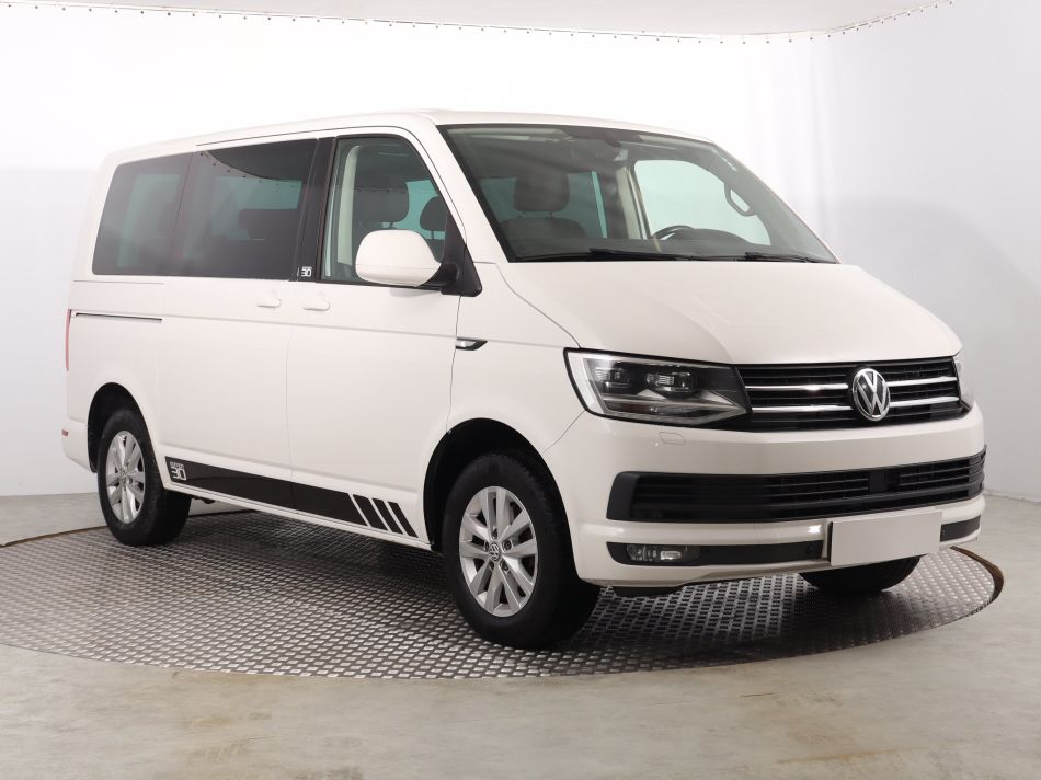 Volkswagen Multivan - 2015