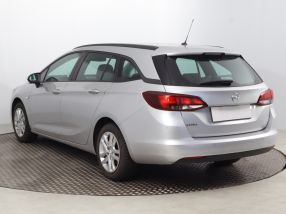 Opel Astra - 2020