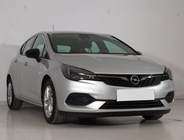 Opel Astra 2021