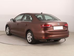 Volkswagen Jetta - 2016
