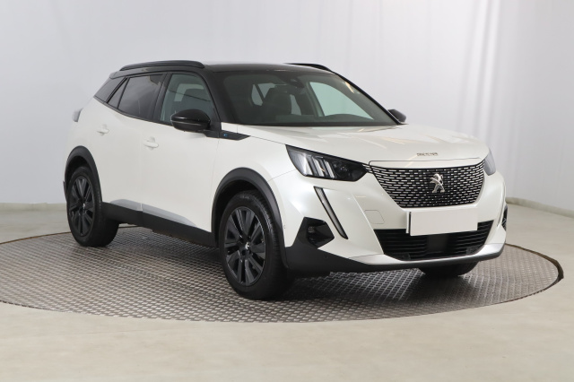 Peugeot e-2008 2022