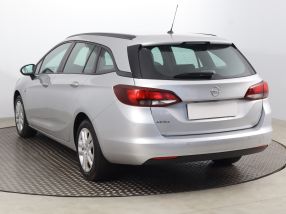 Opel Astra - 2020
