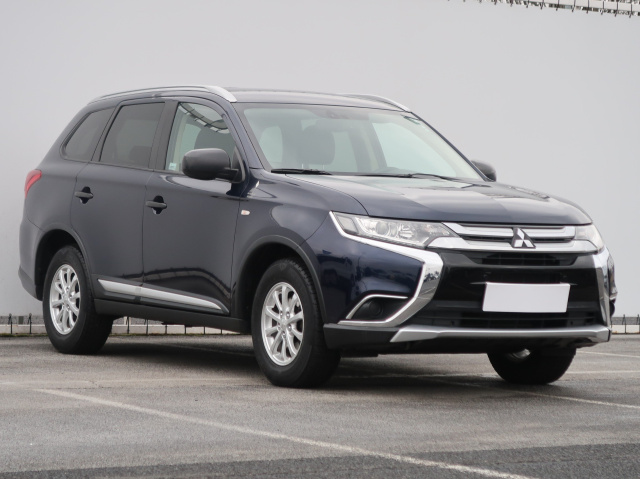 Mitsubishi Outlander 2016