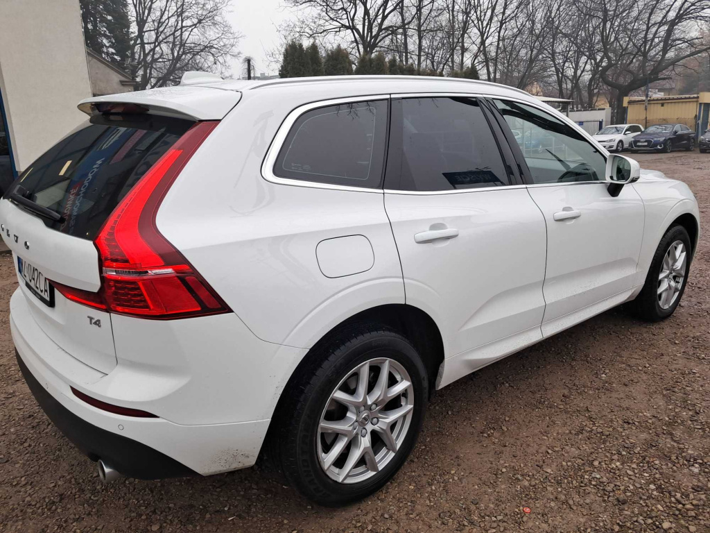 Volvo XC60 2020 T4 99379km SUV