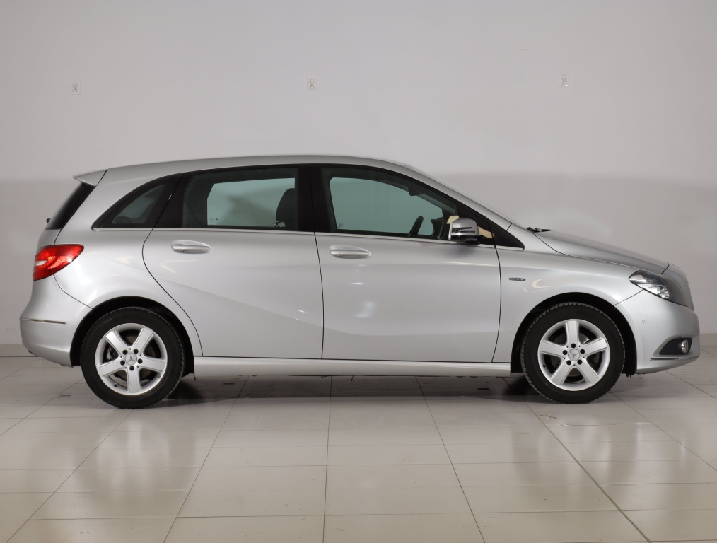 Mercedes-Benz B