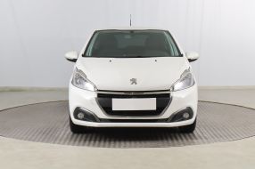 Peugeot 208 - 2016