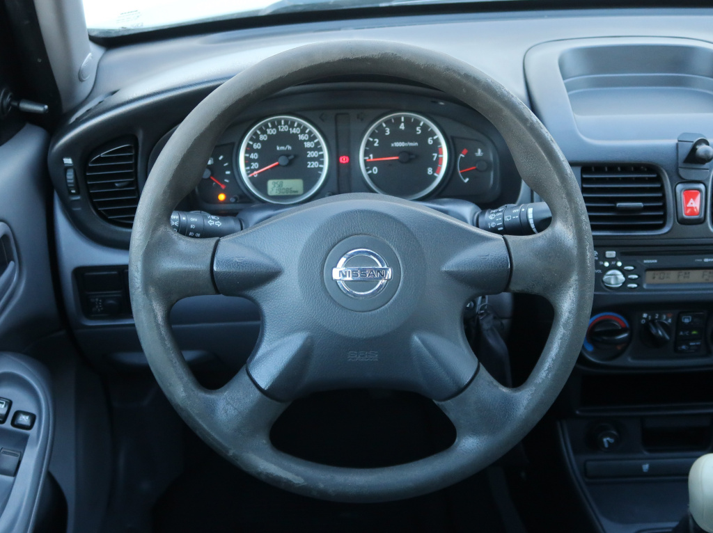 Nissan Almera