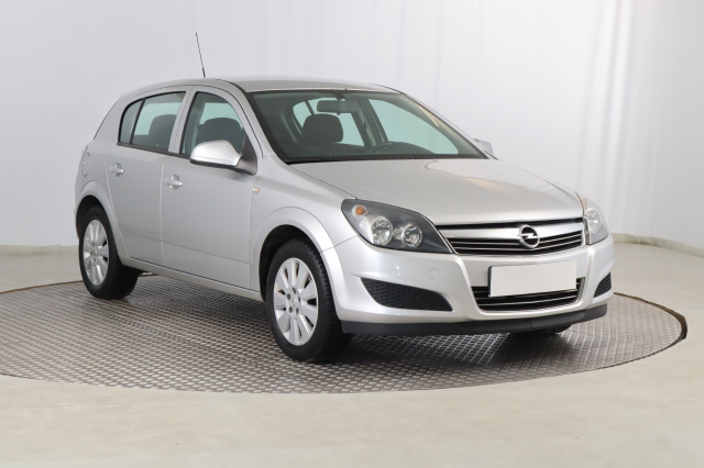 Opel Astra 2012