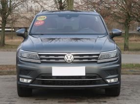 Volkswagen Tiguan - 2016