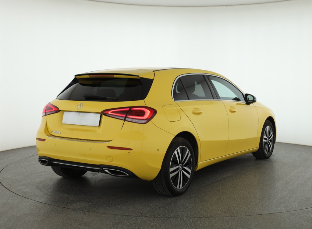 Mercedes-Benz A