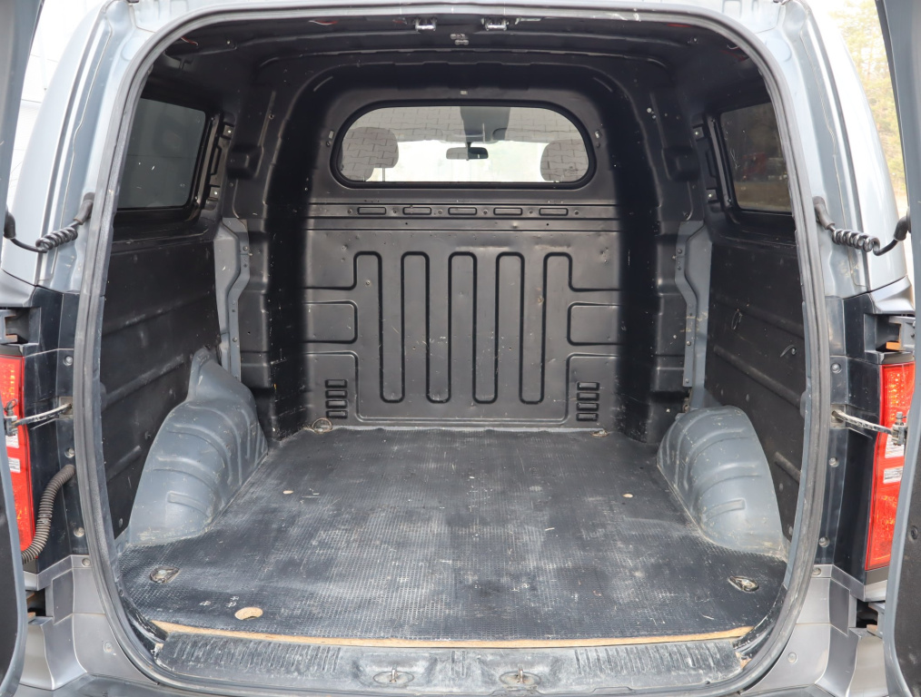 Hyundai H-1
