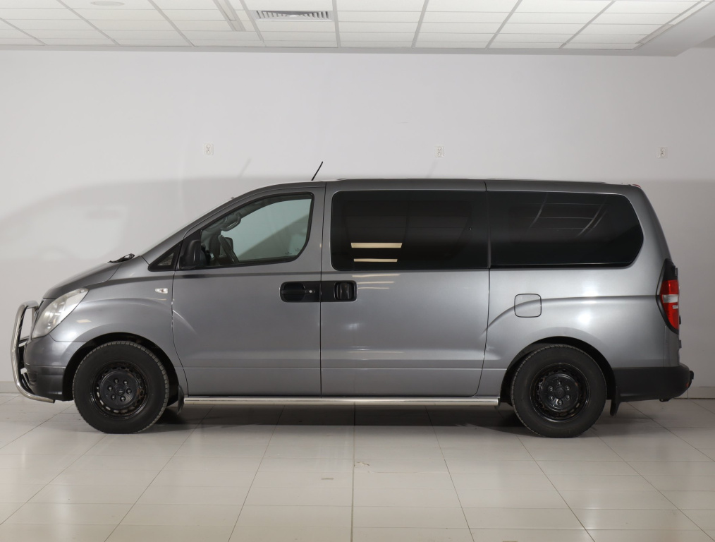 Hyundai H-1