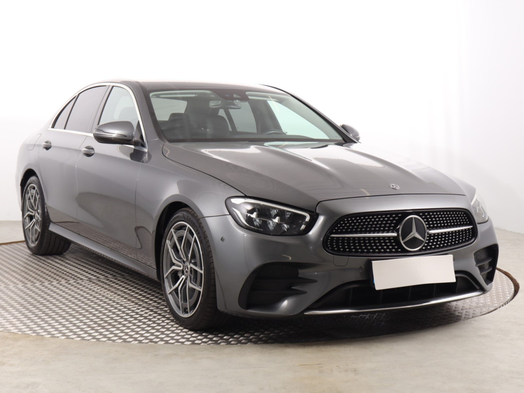 Mercedes-Benz E