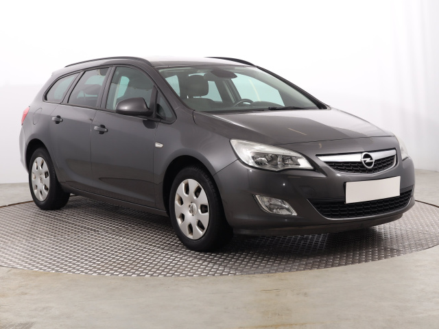 Opel Astra 2011