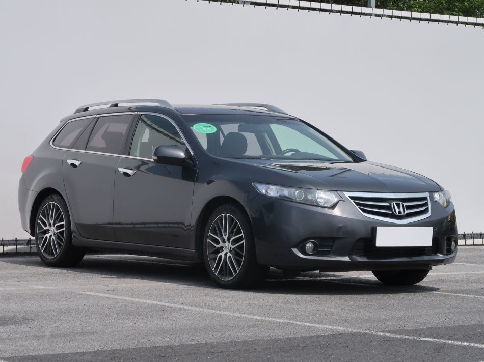 Honda Accord - 2011