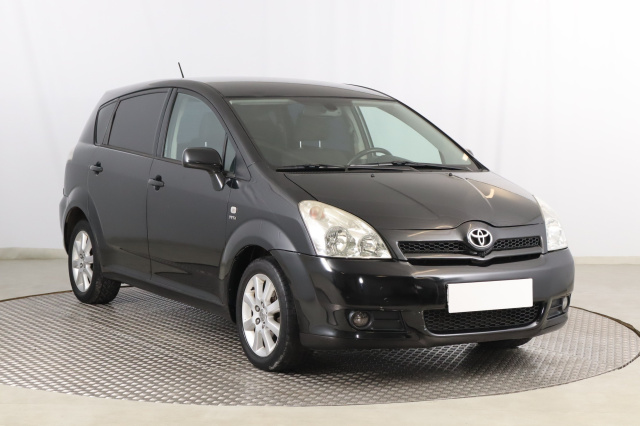 Toyota Corolla Verso 2004