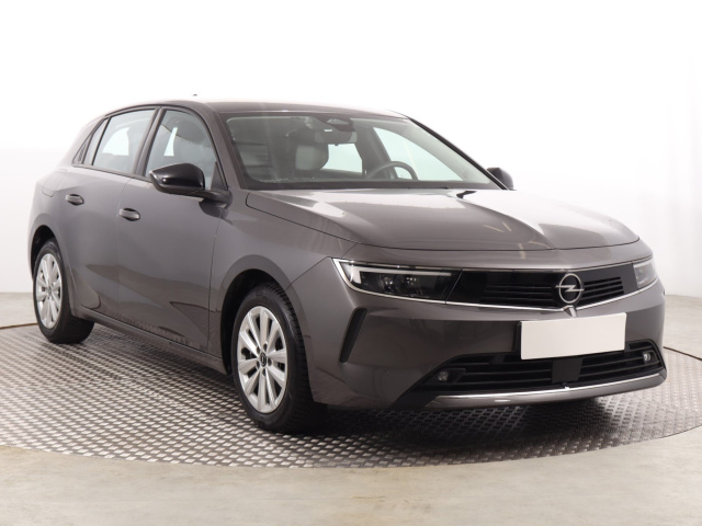 Opel Astra 2022