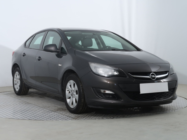Opel Astra 2015
