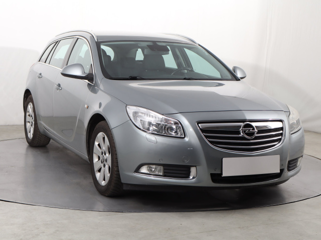 Opel Insignia, 2010