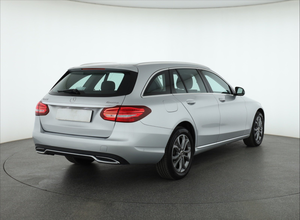 Mercedes-Benz C