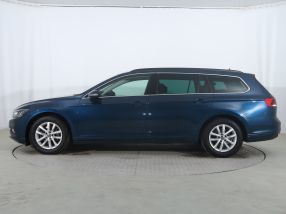Volkswagen Passat - 2021