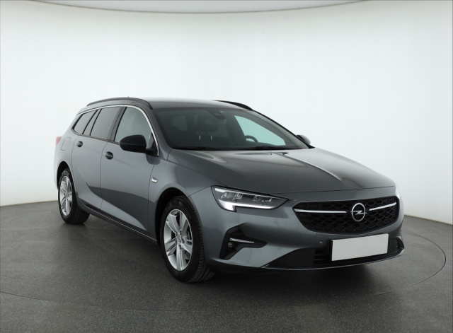 Opel Insignia 2021