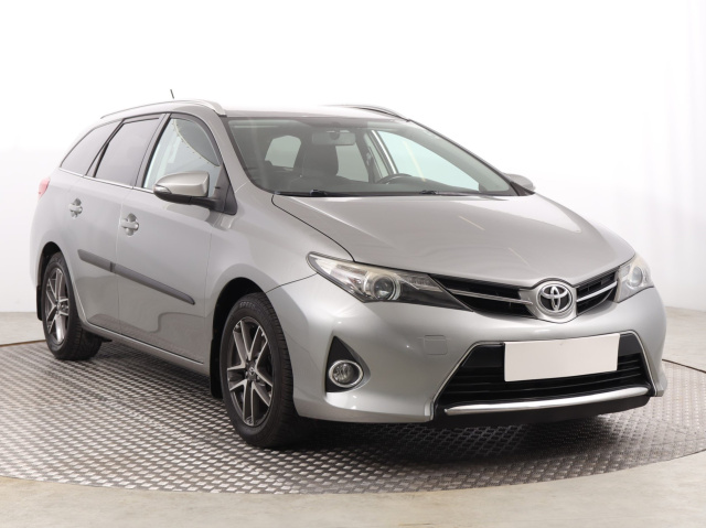 Toyota Auris 2014