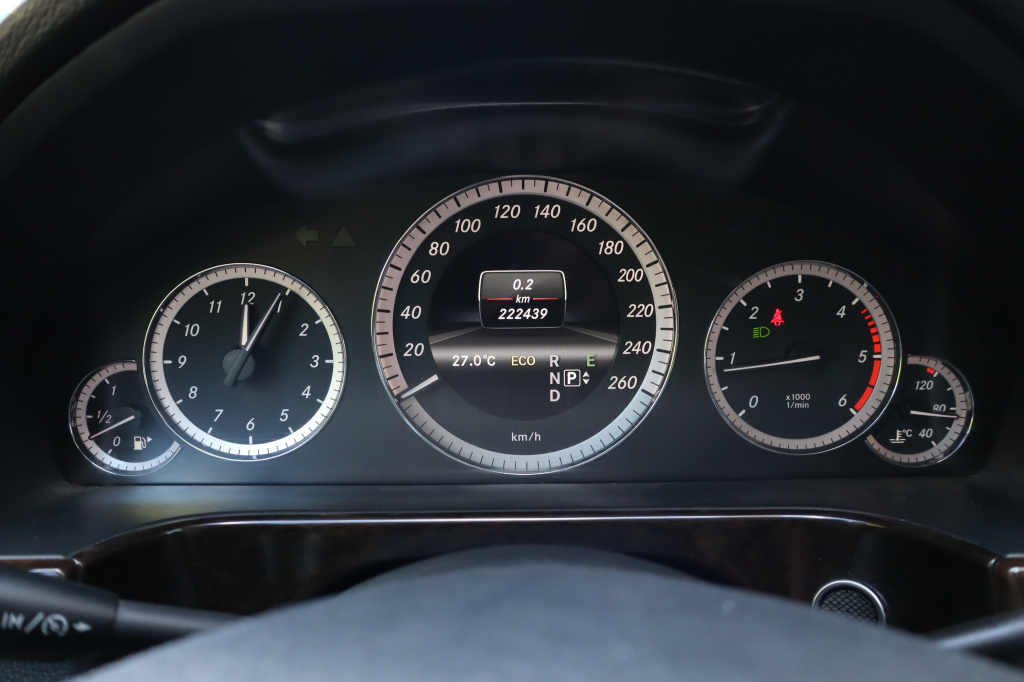 Mercedes-Benz E