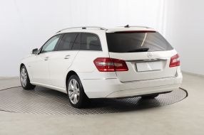 Mercedes-Benz E - 2012