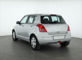 Suzuki Swift - 2010