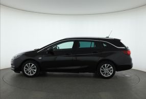 Opel Astra - 2021