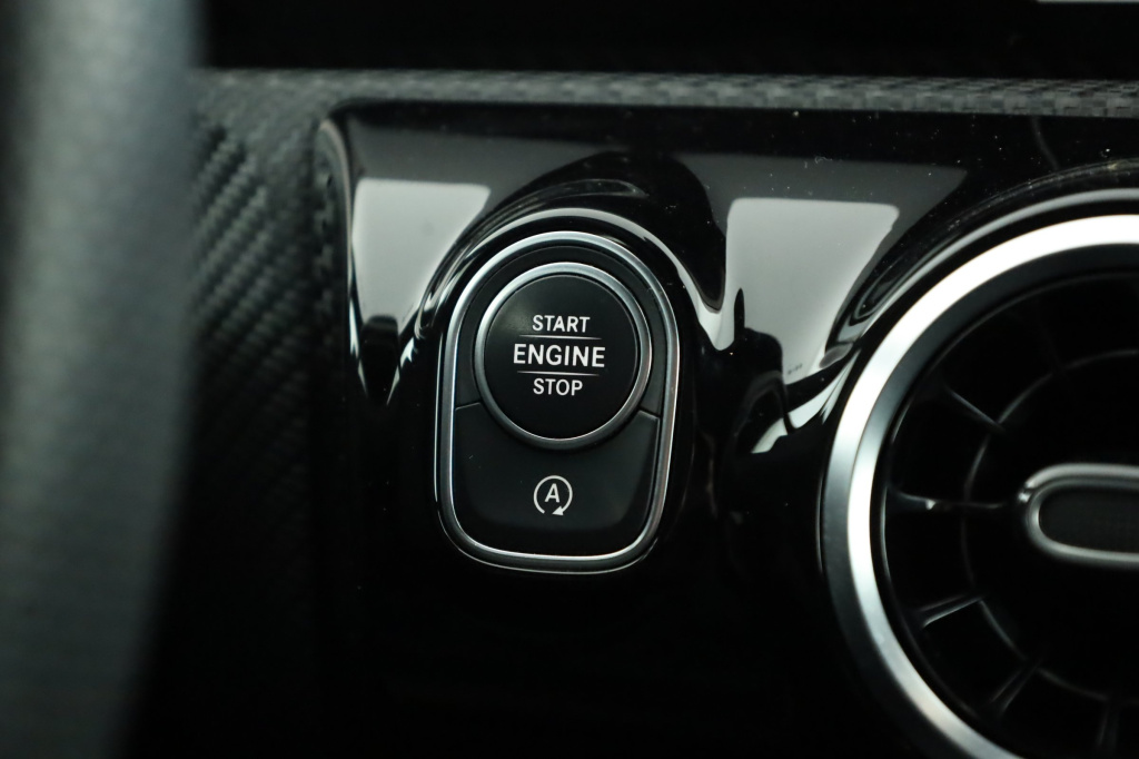 Mercedes-Benz A
