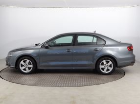 Volkswagen Jetta - 2017