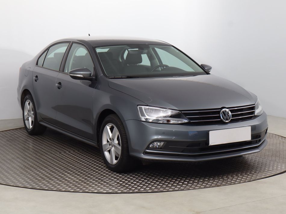 Volkswagen Jetta - 2017