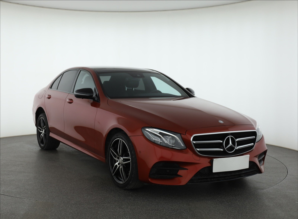 Mercedes-Benz E